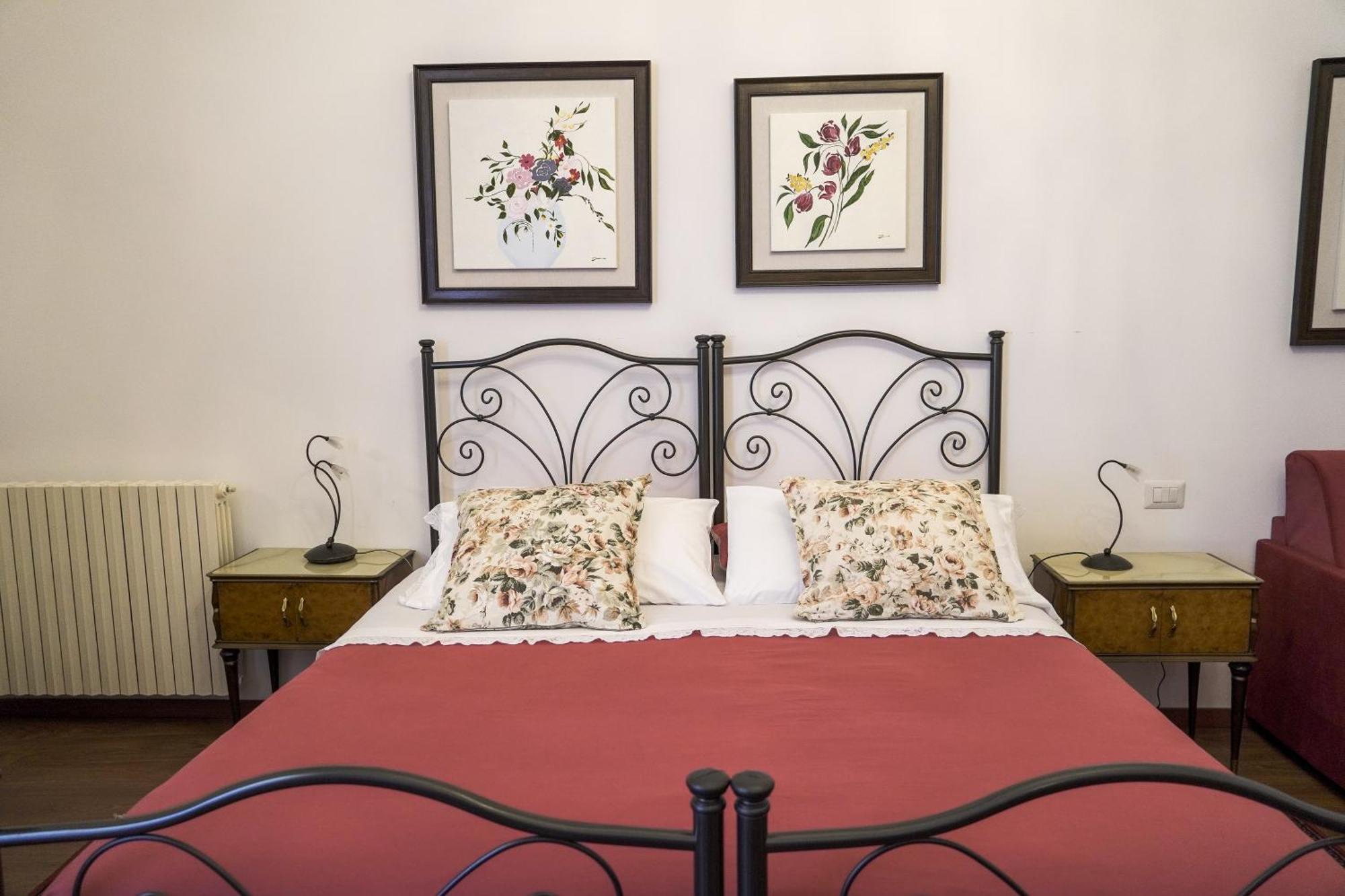 트로이나 La Casa Del Fabbro B&B 외부 사진